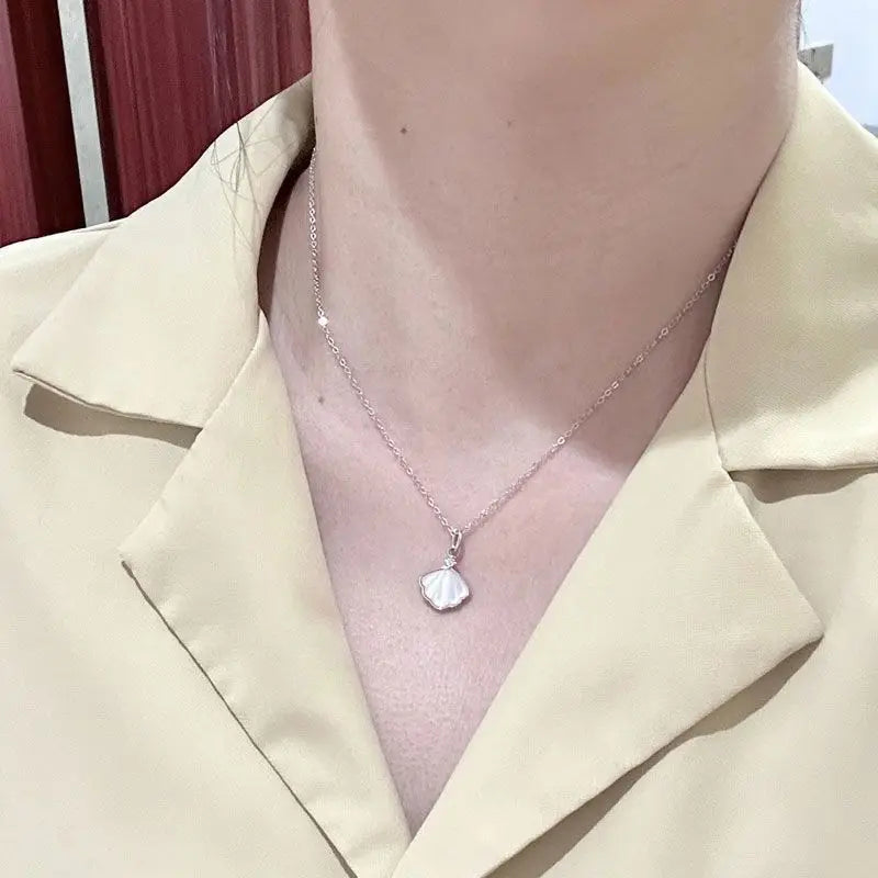 Light Luxury Minimalist Versatile Necklace Women's Fashionable Trendy Accessories Exquisite Ethereal Niche Collarbone Chain