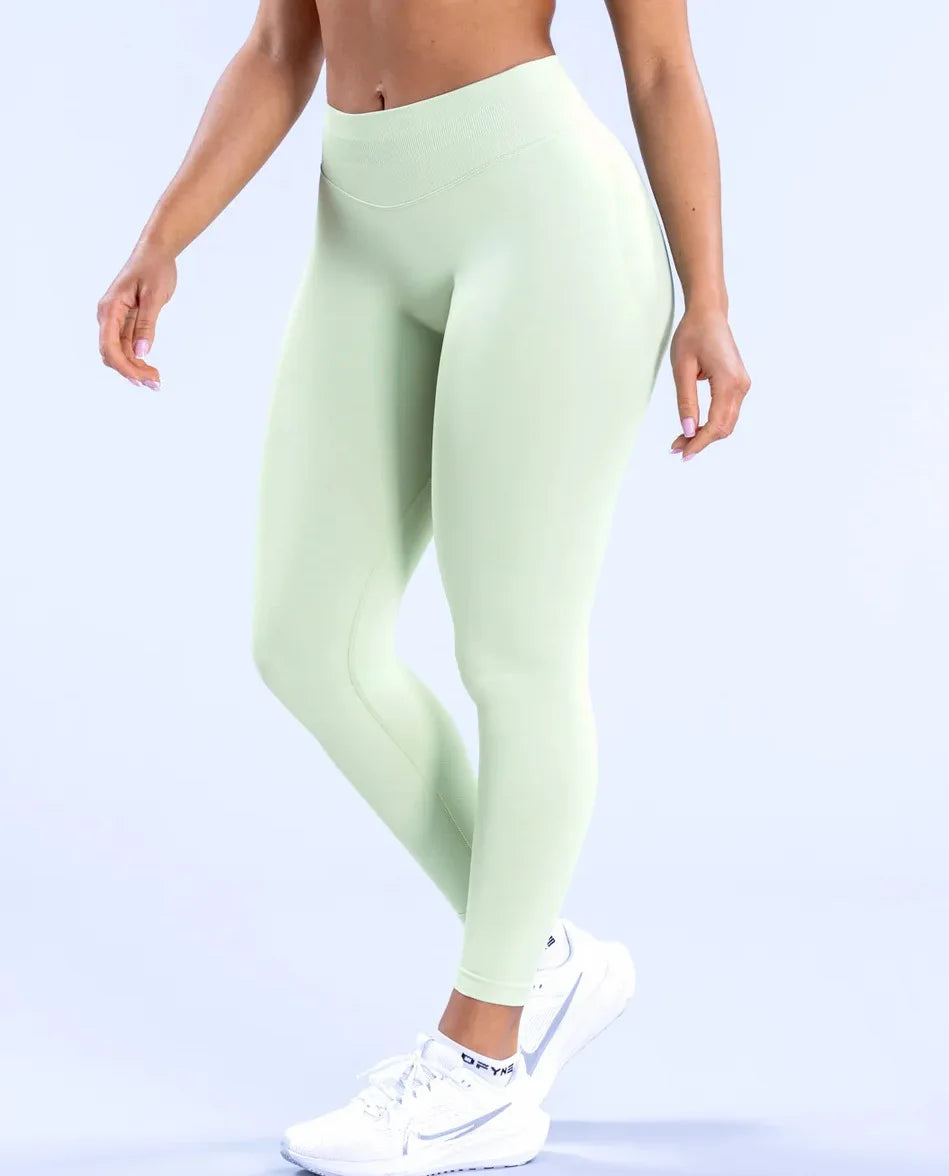 Seamless Yoga Leggings Women Three Waist Pleats Sports Fitness Trousers Sexy Hip Liftting Lowed-waist Fashionable Leggings